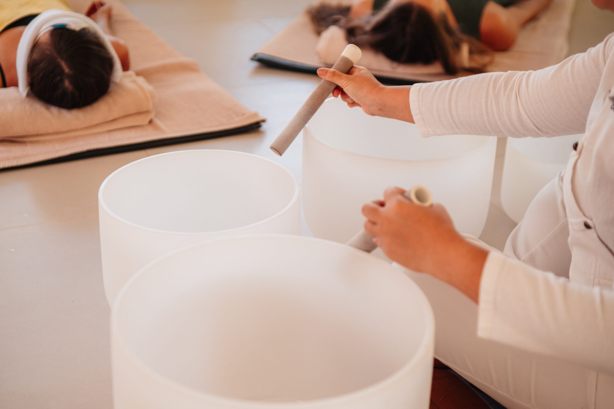 Winter equinox fundraising ideas george-dagerotip-ypASqiY_mSA-unsplash a lovely fall outdoor dinner party